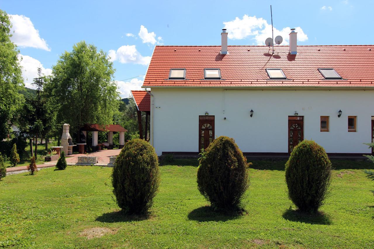 Felso Fogado Bed and Breakfast Felsőtold Eksteriør billede