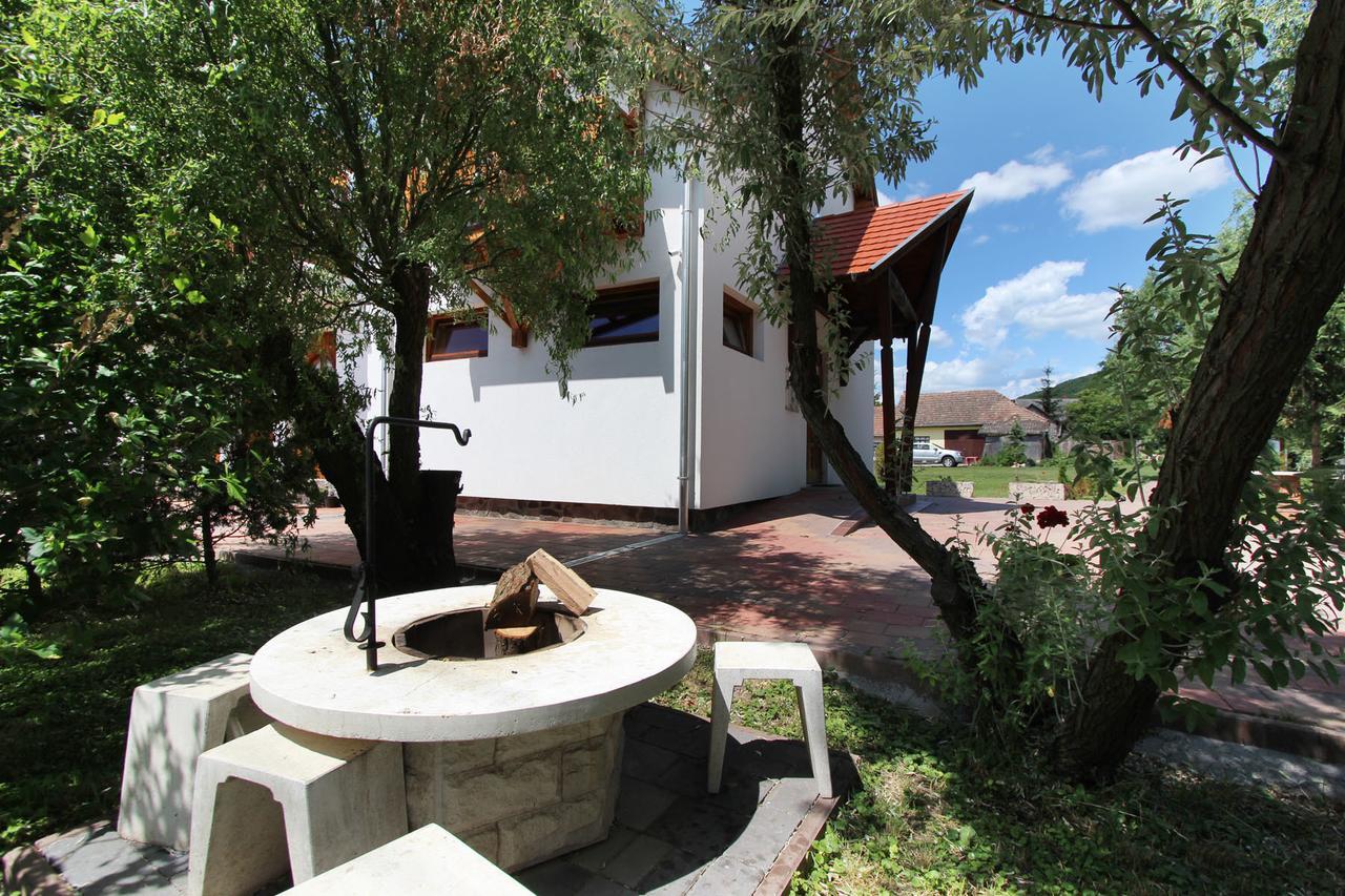 Felso Fogado Bed and Breakfast Felsőtold Eksteriør billede